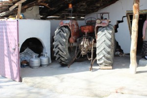 1-bur-83 yaşındaki murat tok traktörün altında kaldı