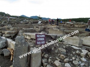 1-bur-kibyra kazılarında ortaya çıkan mezarlar (1)