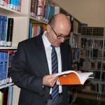 1-bur-maküye kitap bağışı (1)