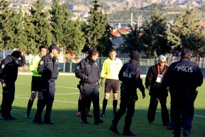 BUR-BURDURSPOR SAHADAN ÇEKİLDİ (4)