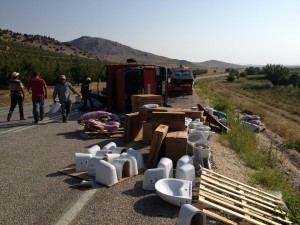 bur-Karamanlıda kaza 1 yaralı (3)