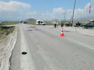 bur-karamanlı da kaza 1 ölü (2)-001