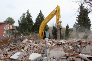 bur-memurevlerinde yıkım başladı (2)