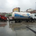 bur-osman tosun tankerin altında kaldı (1)