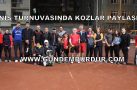 TENİS TURNUVASINDA KOZLAR PAYLAŞILDI