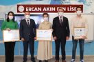 ERCAN AKIN DERECEYE GİREN ÖĞRENCİLERİ ÖDÜLLENDİRDİ