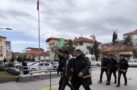 SAHTE PARA İLE HAYVAN ALIŞVERİŞİ YAPAN İKİ KİŞİ TUTUKLANDI